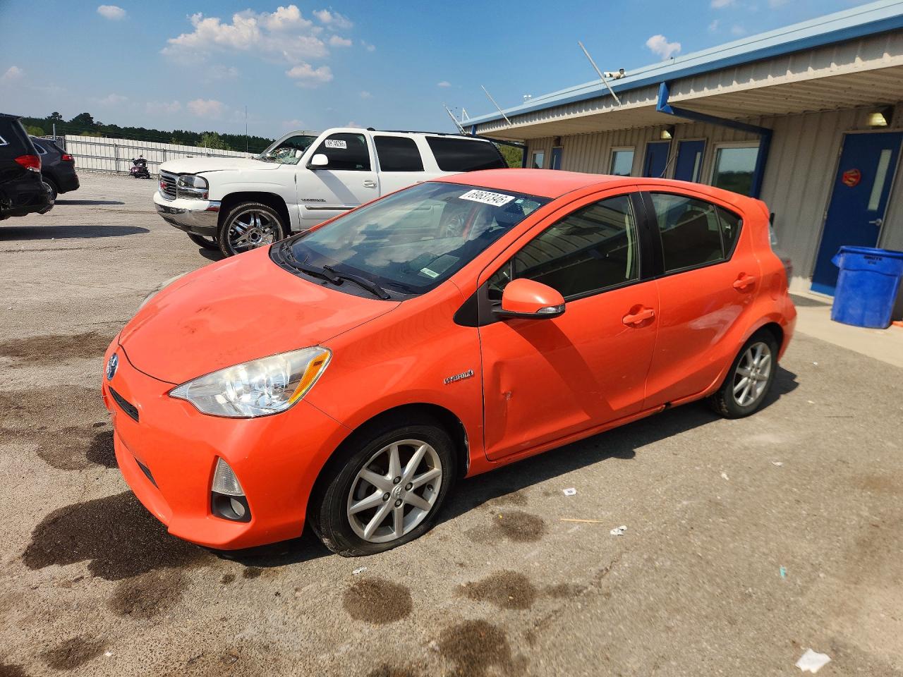 2013 TOYOTA PRIUS FOUR | JTDKDTB30D1045851 | UPCARS