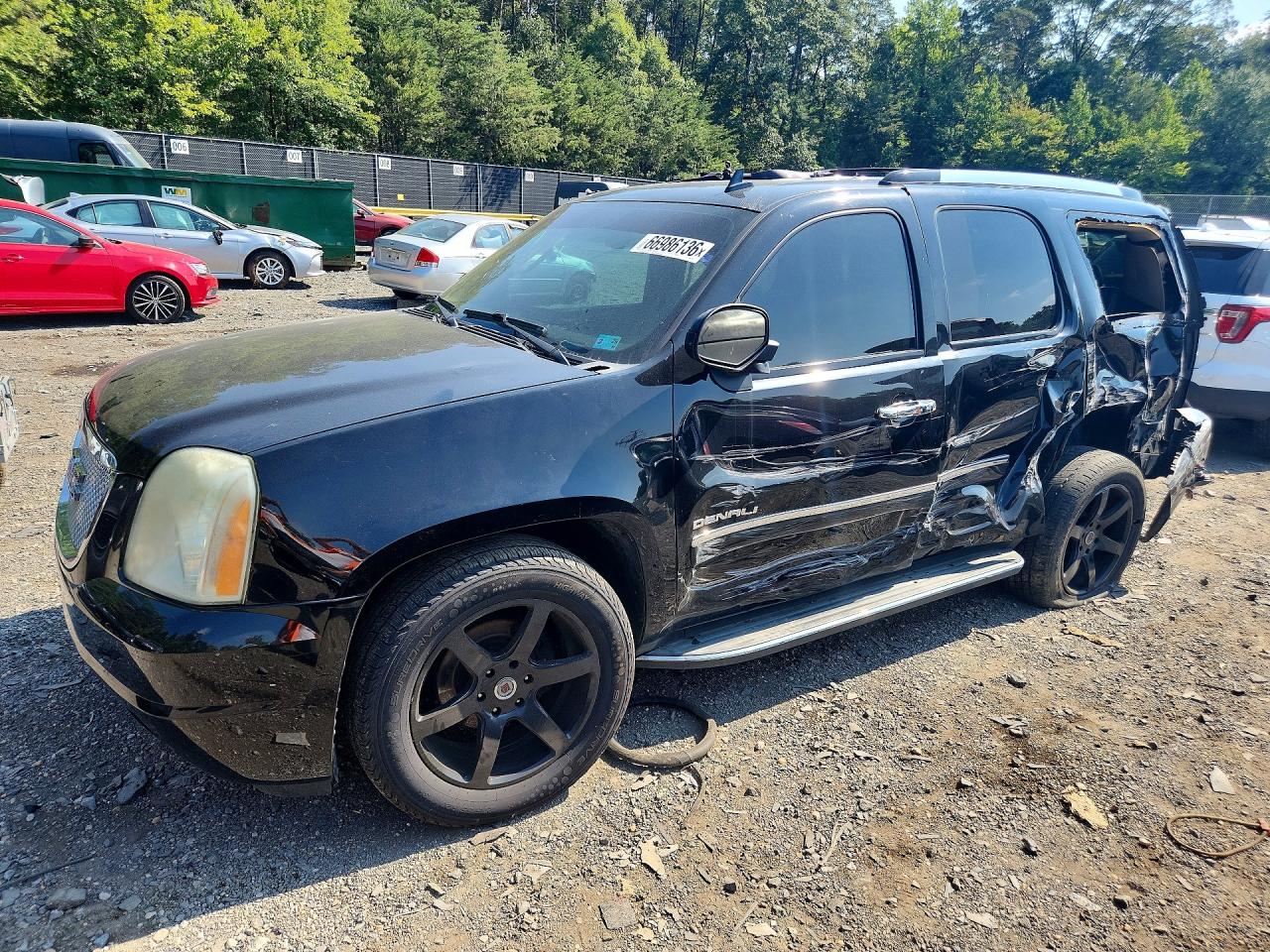 2011 GMC YUKON DENALI | 1GKS2EEF6BR200879 | UPCARS