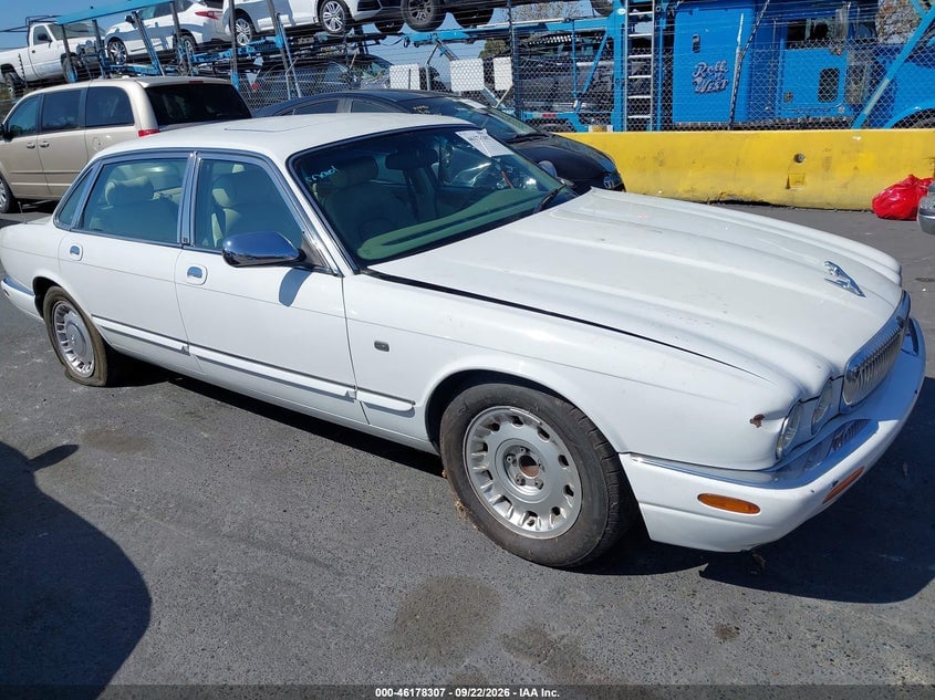 1998 JAGUAR XJ8 VANDEN PLAS | SAJKX6244WC824079 | UPCARS
