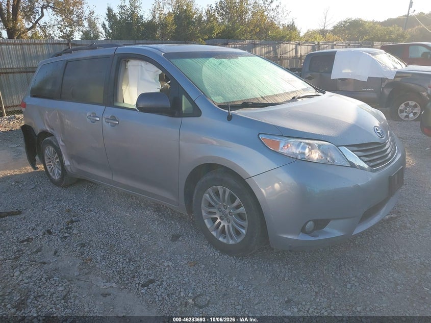 2014 TOYOTA SIENNA XLE V6 8 PASSENGER | 5TDYK3DC0ES489913 | UPCARS