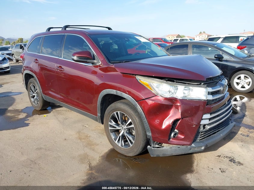 2019 TOYOTA HIGHLANDER LE | 5TDZZRFH6KS358878 | UPCARS