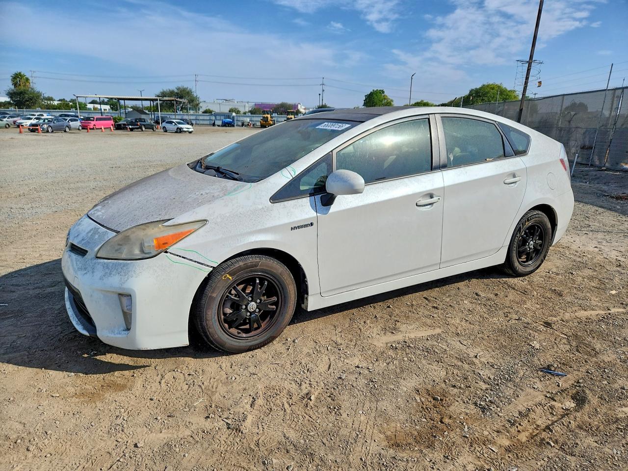 2014 TOYOTA PRIUS THREE | JTDKN3DU8E1785071 | UPCARS