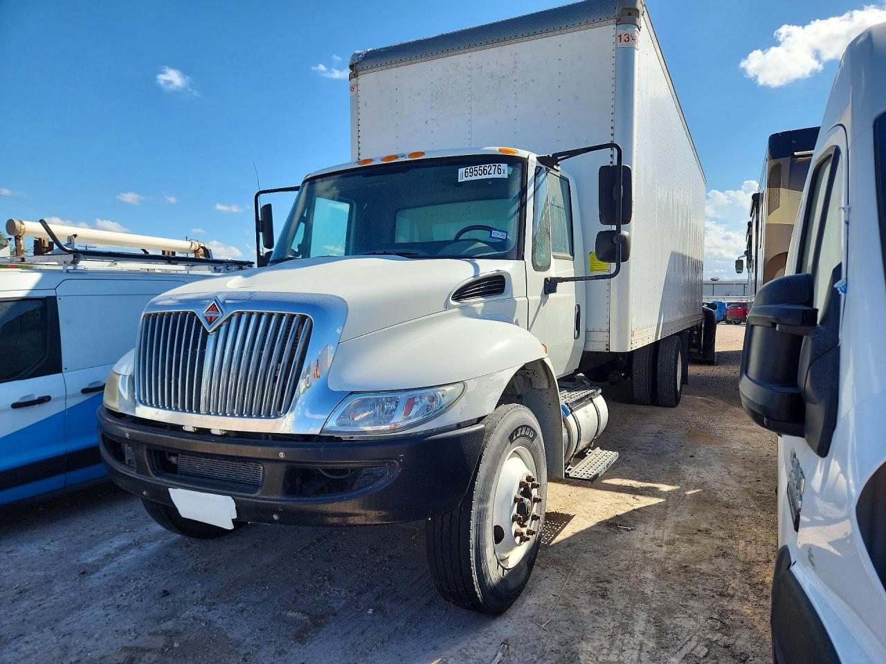 2017 INTERNATIONAL 4000 SERIE BOX TRUCK | 1HTMMMML5HH710335 | UPCARS