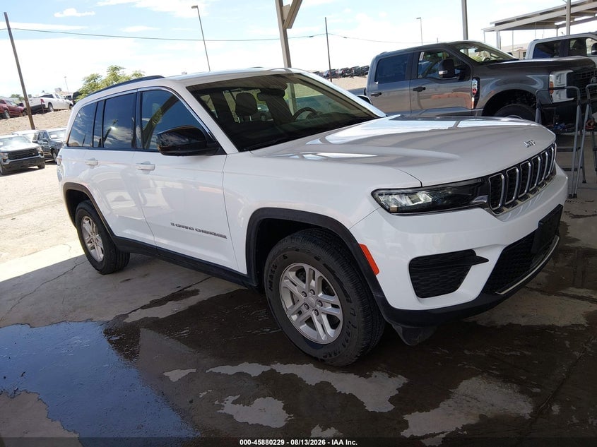 2024 JEEP GRAND CHEROKEE LAREDO 4X4 | 1C4RJHAG4RC200356 | UPCARS