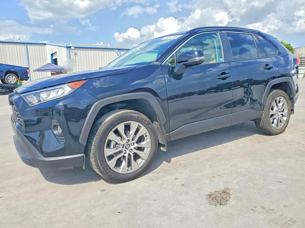 2020 TOYOTA RAV4 XLE PREMIUM | 2T3A1RFV5LW134124 | UPCARS