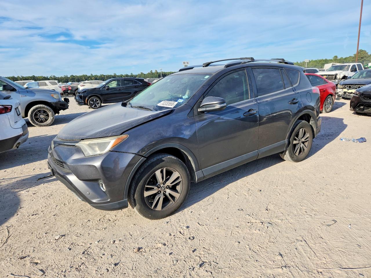 2016 TOYOTA RAV4 XLE | JTMWFREV5GJ083110 | UPCARS
