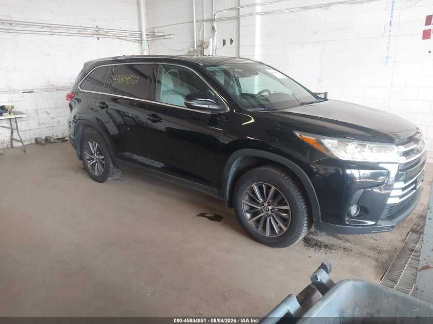 2019 TOYOTA HIGHLANDER XLE | 5TDJZRFH8KS951350 | UPCARS