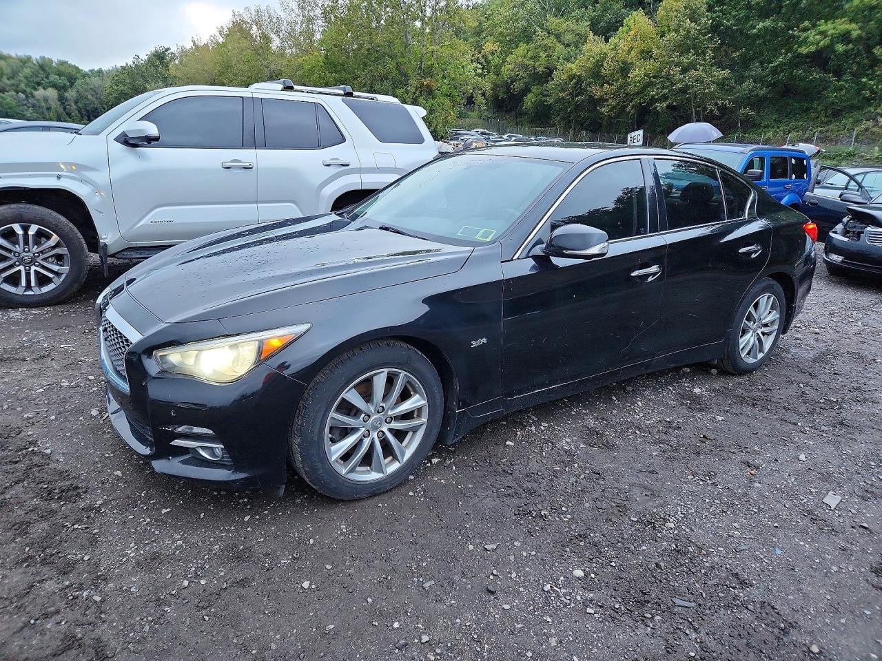 2016 INFINITI Q50 3.0T PREMIUM | JN1EV7AR1GM342625 | UPCARS