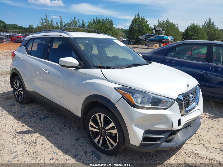 2018 NISSAN KICK SV | 3N1CP5CU3JL534136 | UPCARS