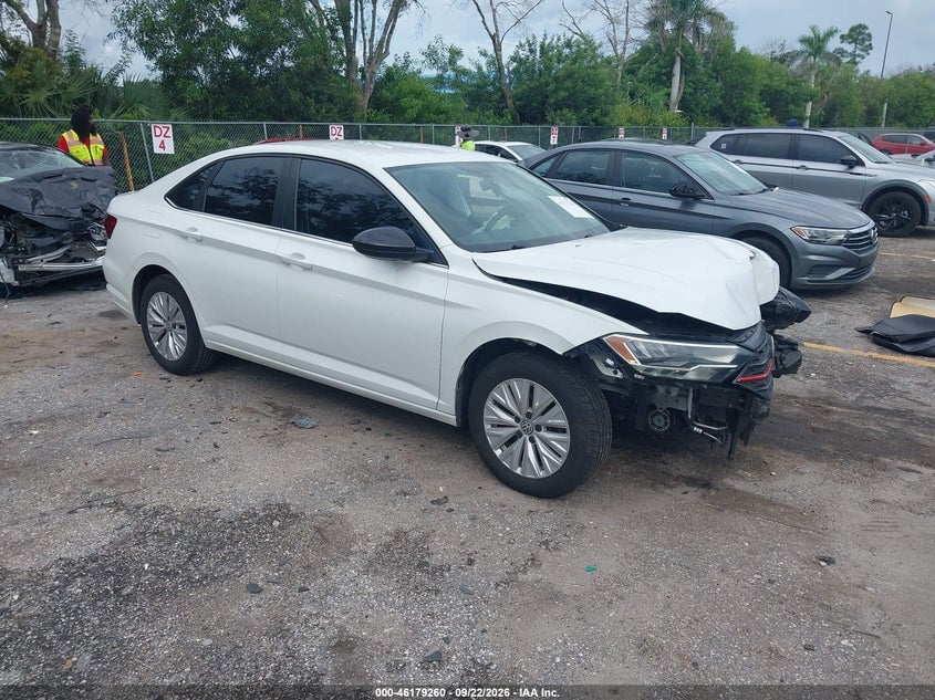 2019 VOLKSWAGEN JETTA 1.4T R-LINE/1.4T S/1.4T SE | 3VWCB7BU0KM255745 | UPCARS
