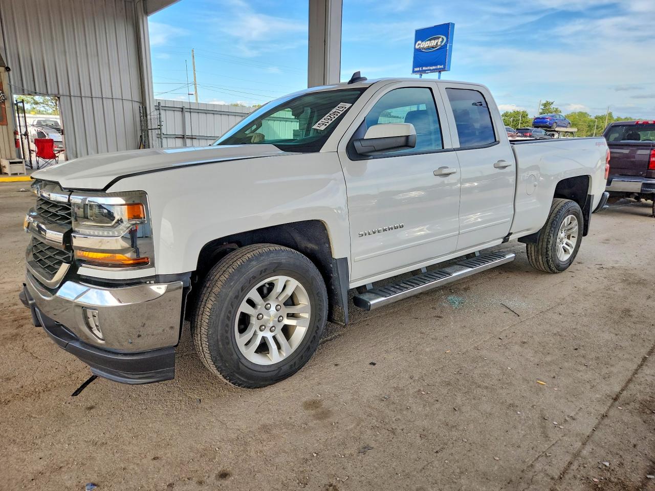 2017 CHEVROLET SILVERADO K1500 LT | 1GCVKREC6HZ394831 | UPCARS