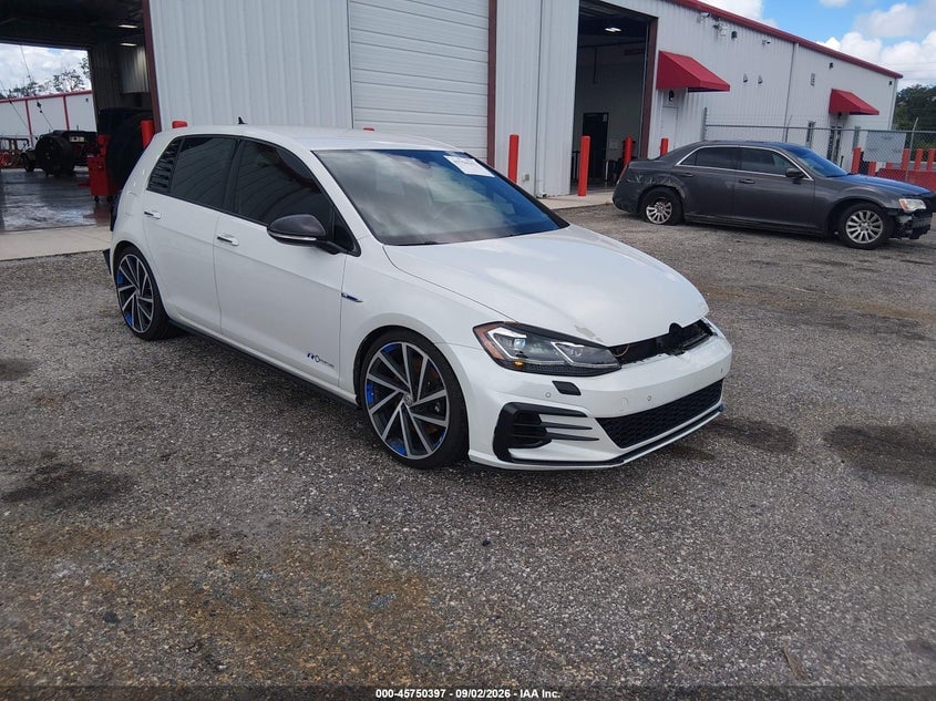 2018 VOLKSWAGEN GOLF R 2.0T W/DCC   NAVIGATION | WVWWF7AU8JW178689 | UPCARS