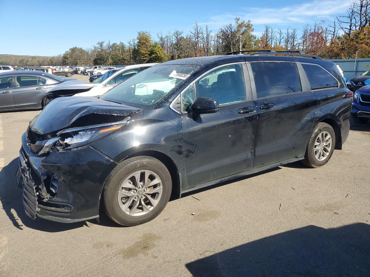 2025 TOYOTA SIENNA LE | 5TDBRKEC6SS232079 | UPCARS