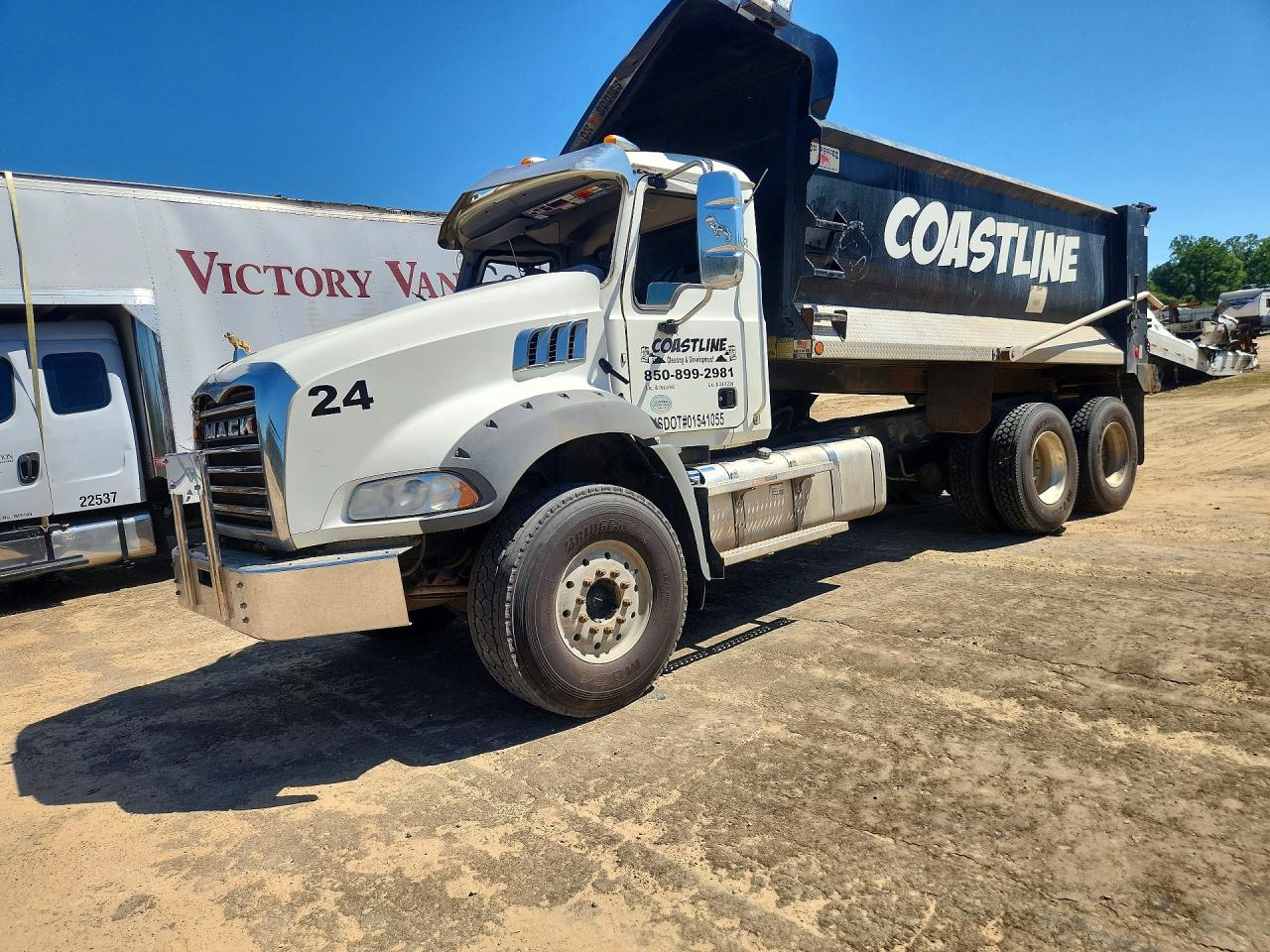 2023 MACK ALL OTHER - DUMP TRUCK | 1M2GR2GC4PM033503 | UPCARS