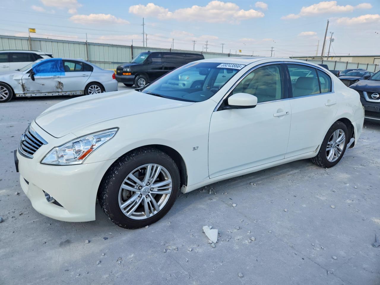 2015 INFINITI Q40 BASE | JN1CV6AR5FM651143 | UPCARS