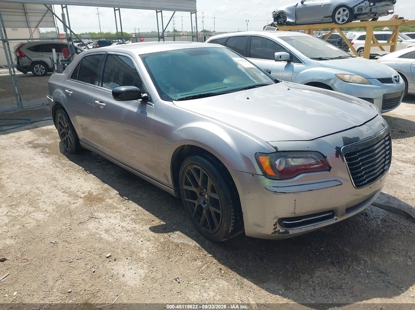 2013 CHRYSLER 300 MOTOWN | 2C3CCAAGXDH657478 | UPCARS