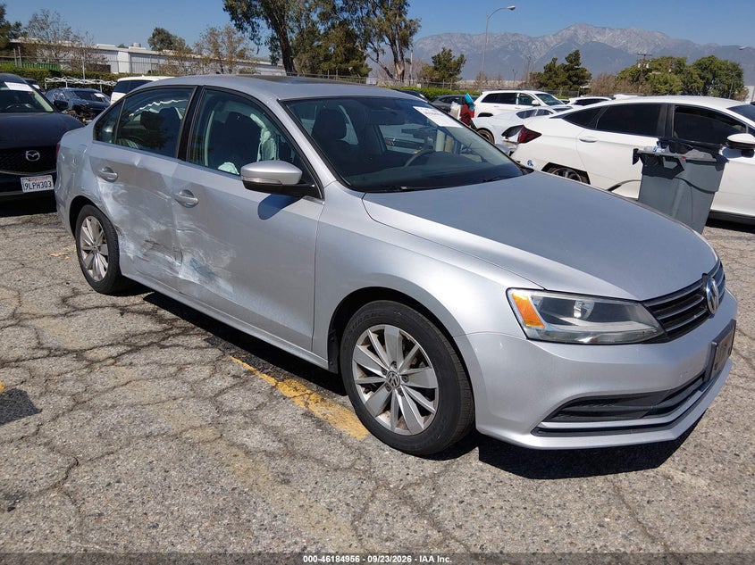 2015 VOLKSWAGEN JETTA 1.8T SE | 3VWD17AJ4FM314011 | UPCARS