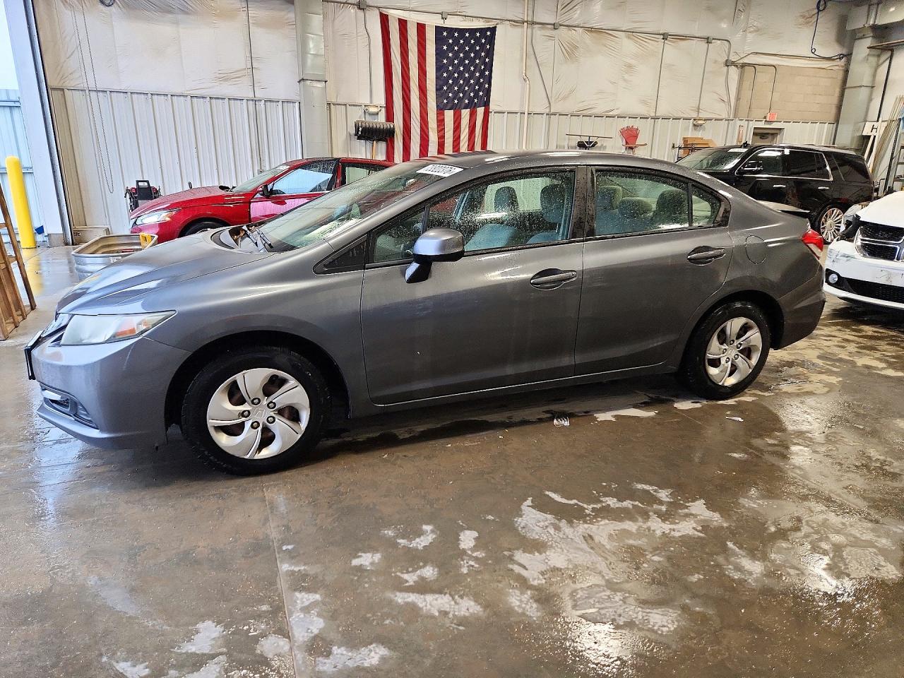 2013 HONDA CIVIC LX | 19XFB2F52DE027300 | UPCARS