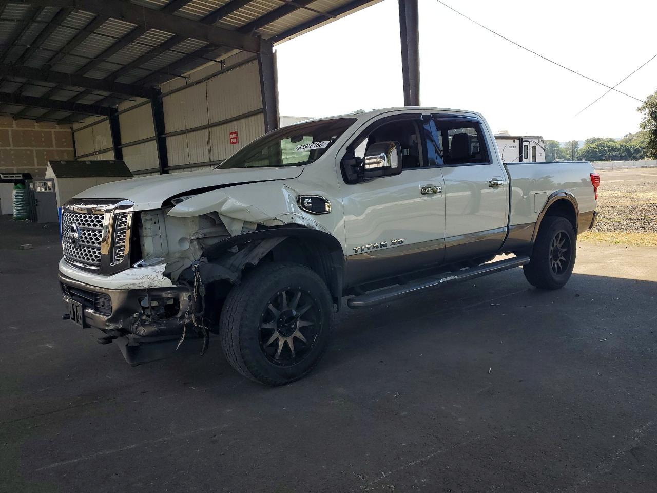 2017 NISSAN TITAN PLATINUM RESERVE | 1N6BA1F43HN541464 | UPCARS
