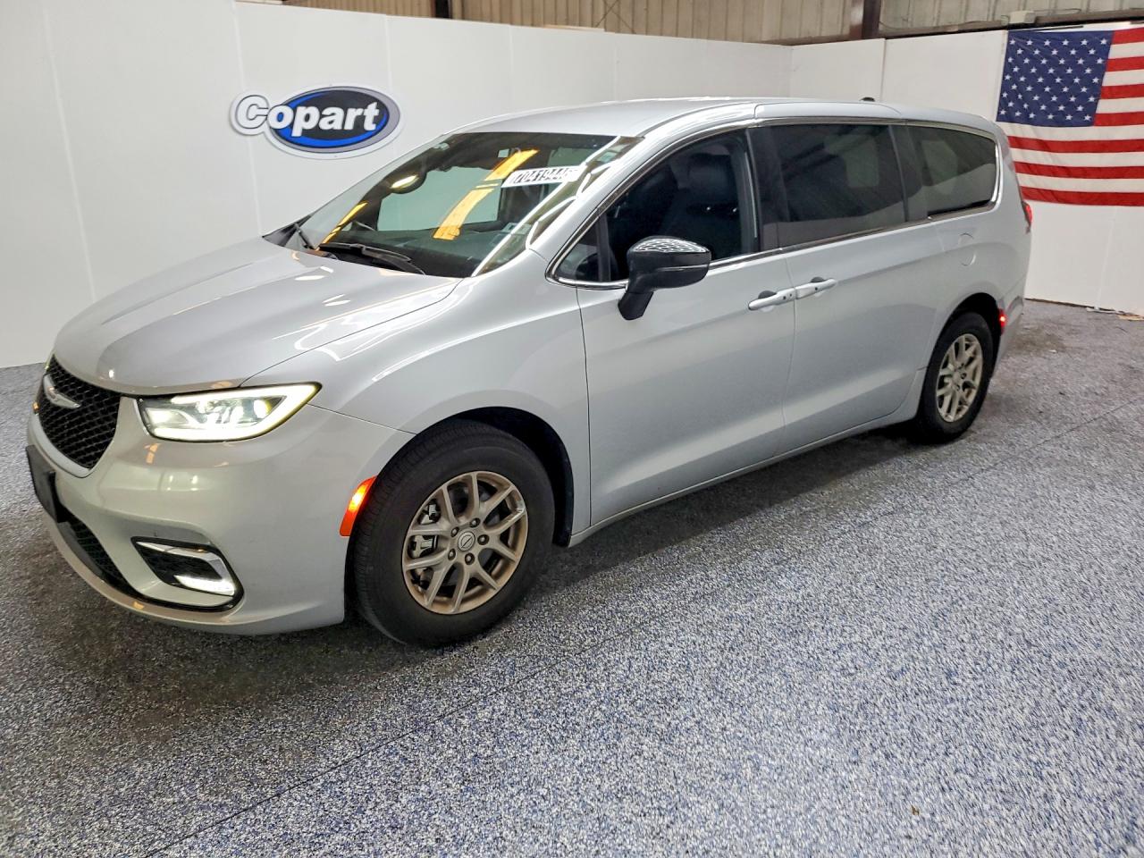 2026 CHRYSLER PACIFICA SELECT | 2C4RC1BG3TR268419 | UPCARS