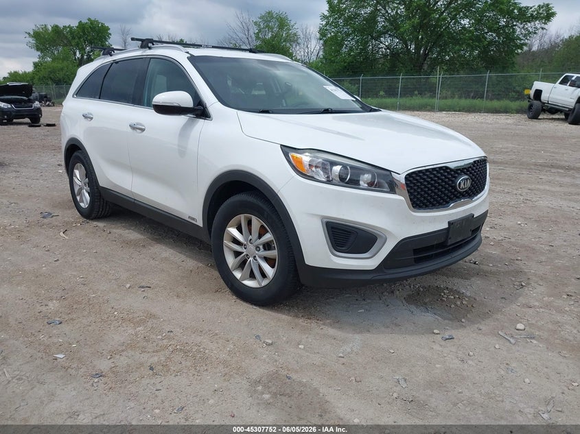 2018 KIA SORENTO 2.4L LX | 5XYPGDA33JG425962 | UPCARS