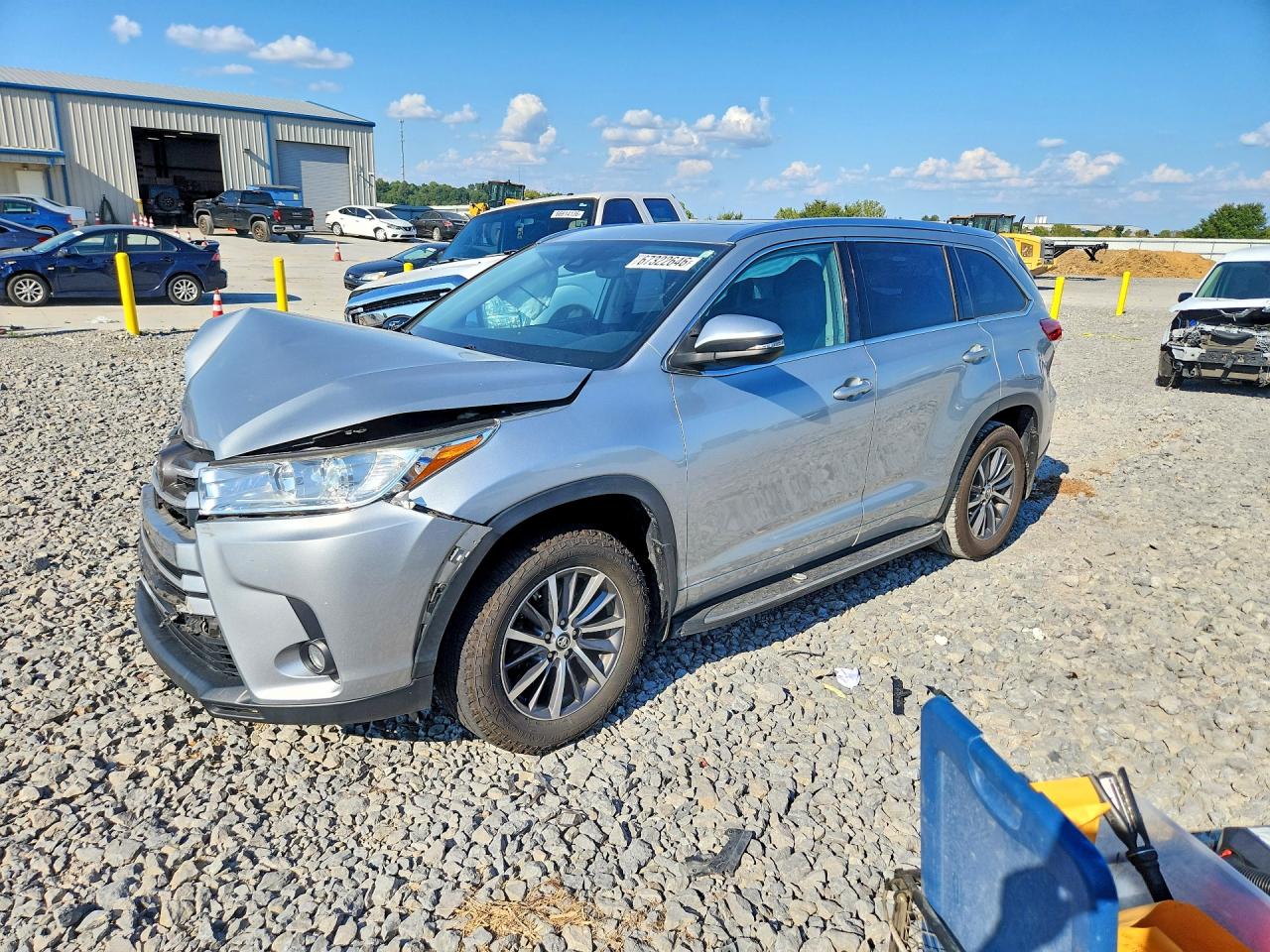 2018 TOYOTA HIGHLANDER XLE | 5TDKZRFH0JS279464 | UPCARS