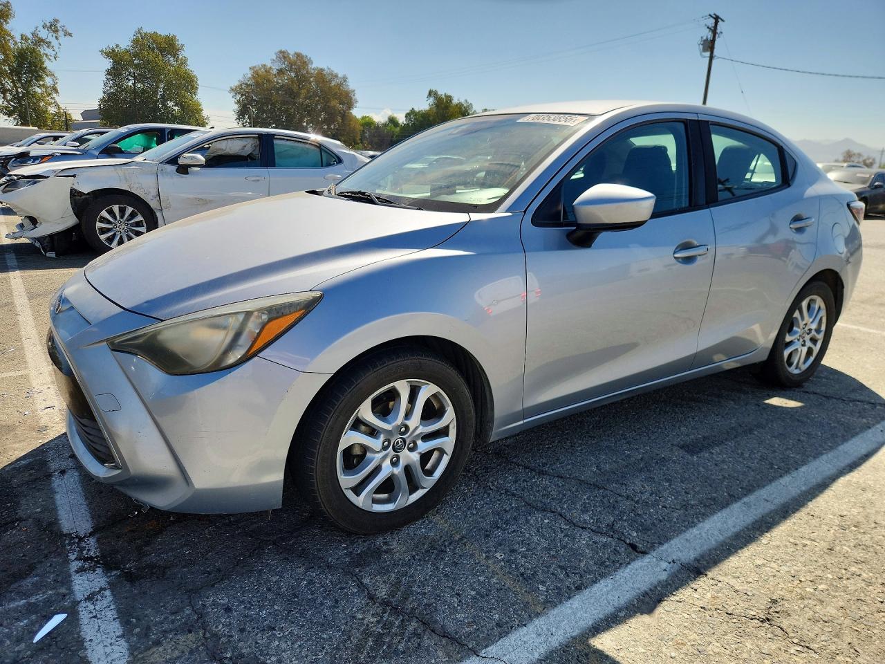 2018 TOYOTA YARIS BASE | 3MYDLBYV4JY302713 | UPCARS