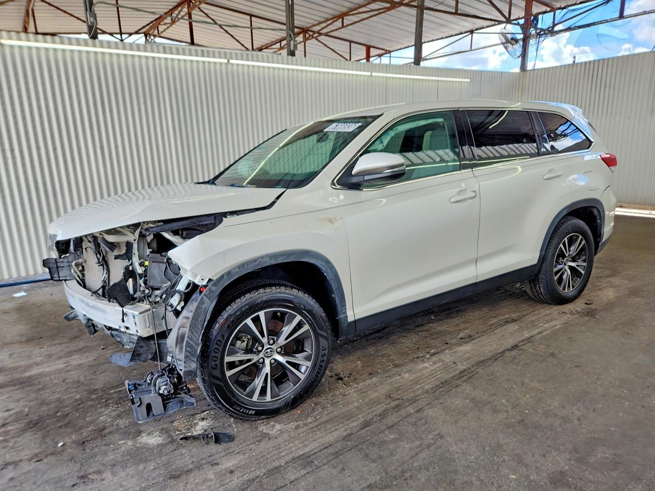 2019 TOYOTA HIGHLANDER LE PLUS | 5TDZZRFH9KS300764 | UPCARS