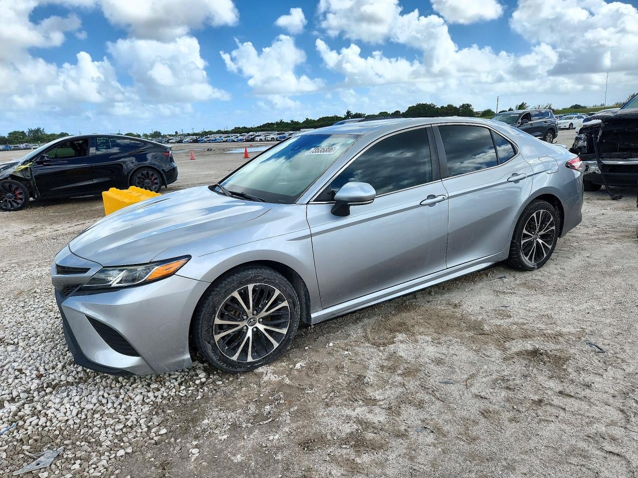 2019 TOYOTA CAMRY SE | 4T1B11HK1KU735823 | UPCARS