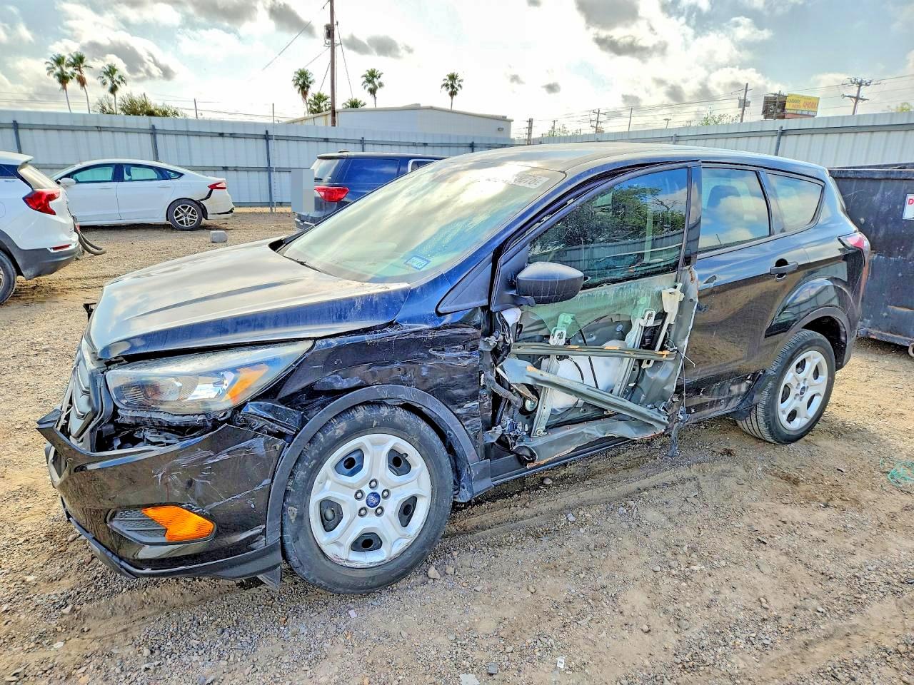 2018 FORD ESCAPE S | 1FMCU0F7XJUD04013 | UPCARS