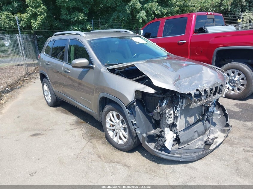 2019 JEEP CHEROKEE LATITUDE FWD | 1C4PJLCB8KD246915 | UPCARS