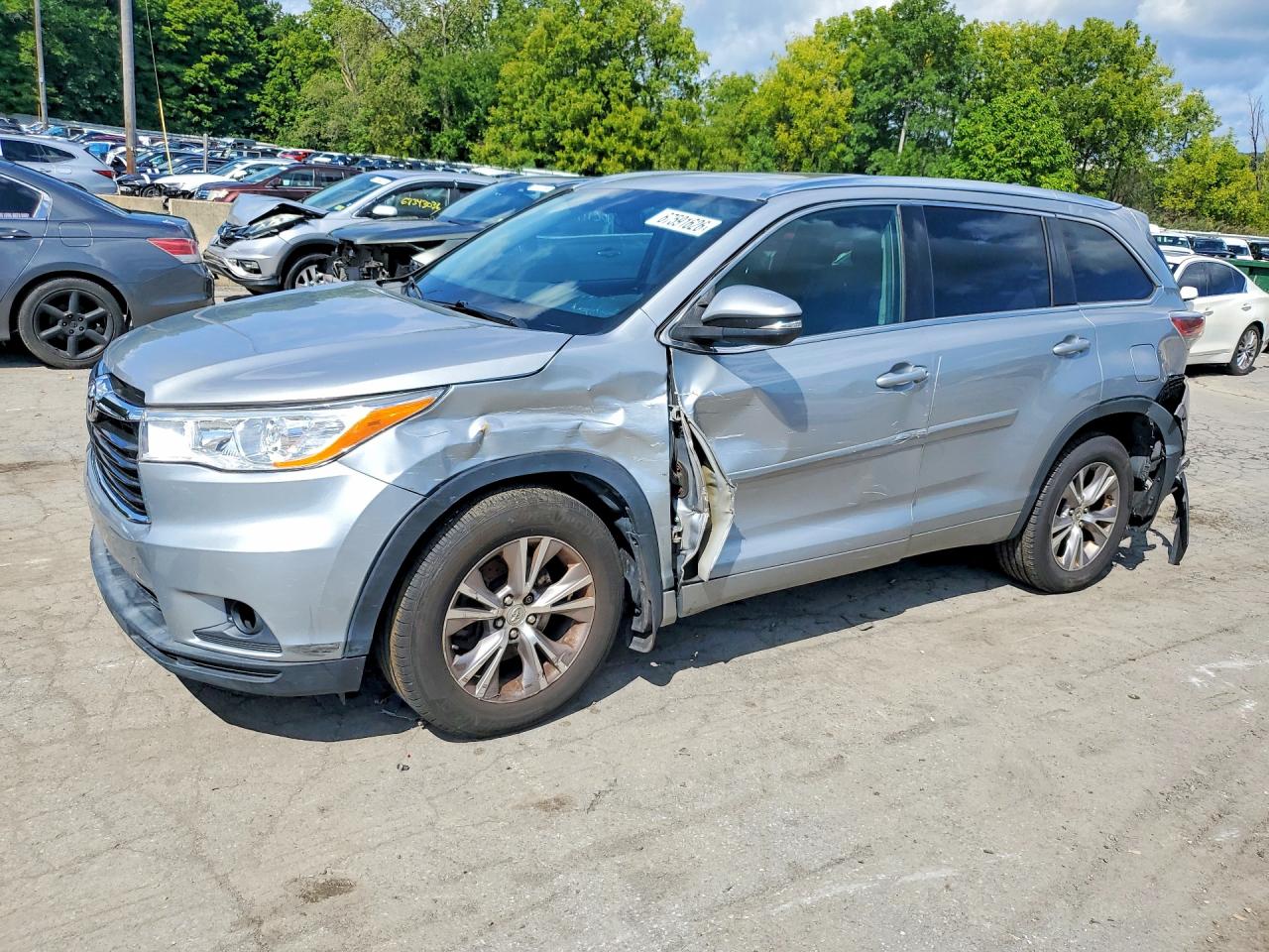 2015 TOYOTA HIGHLANDER XLE | 5TDJKRFH5FS215721 | UPCARS