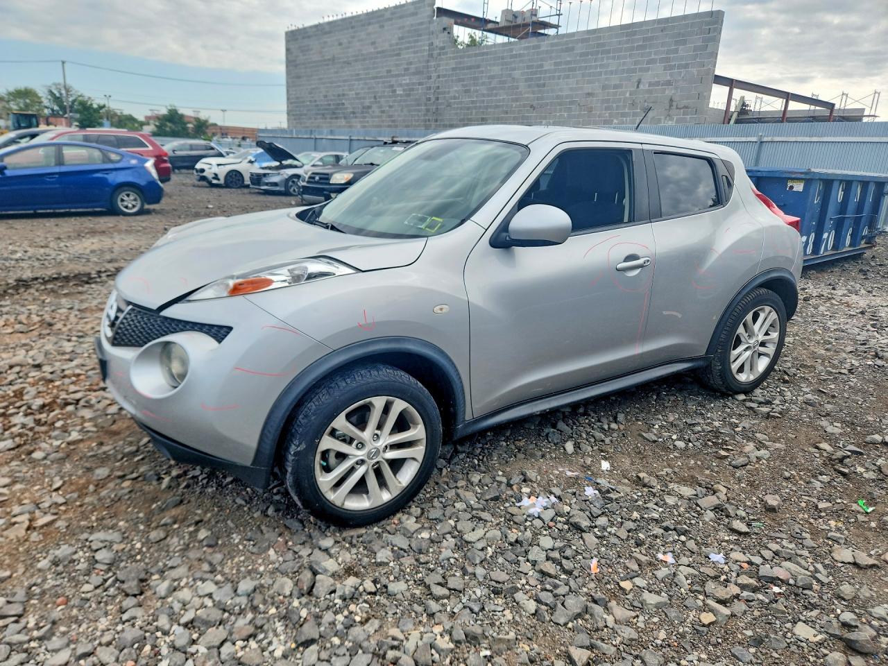2013 NISSAN JUKE S | JN8AF5MV2DT211764 | UPCARS