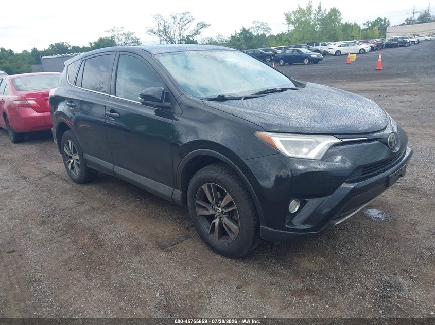 2018 TOYOTA RAV4 XLE | 2T3RFREVXJW753420 | UPCARS