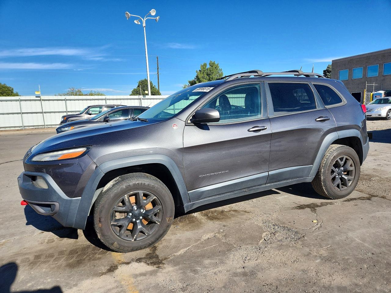 2015 JEEP CHEROKEE TRAILHAWK | 1C4PJMBSXFW698818 | UPCARS