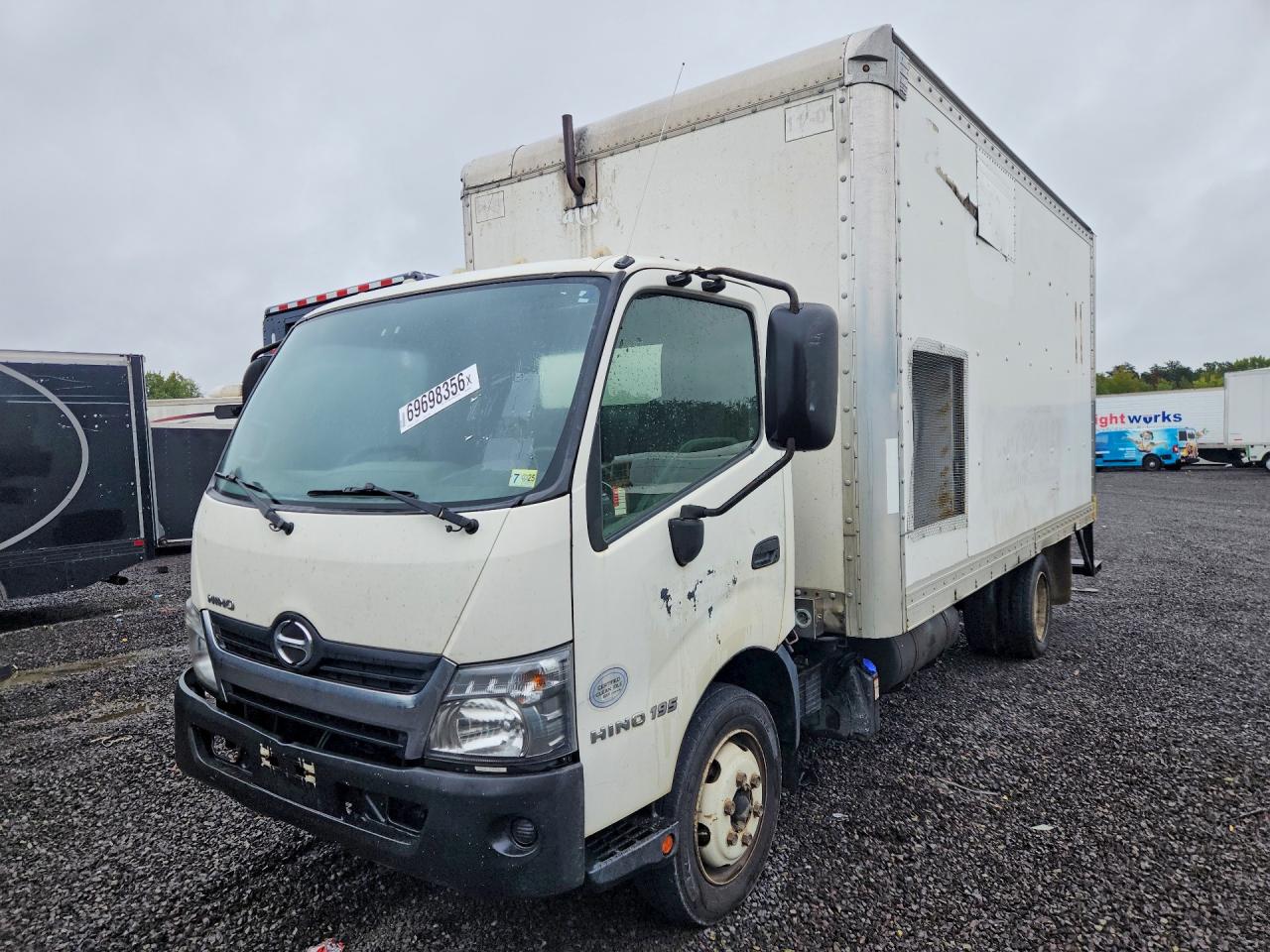 2015 HINO ALL OTHER BOX TRUCK | JHHSDM2H4FK003128 | UPCARS
