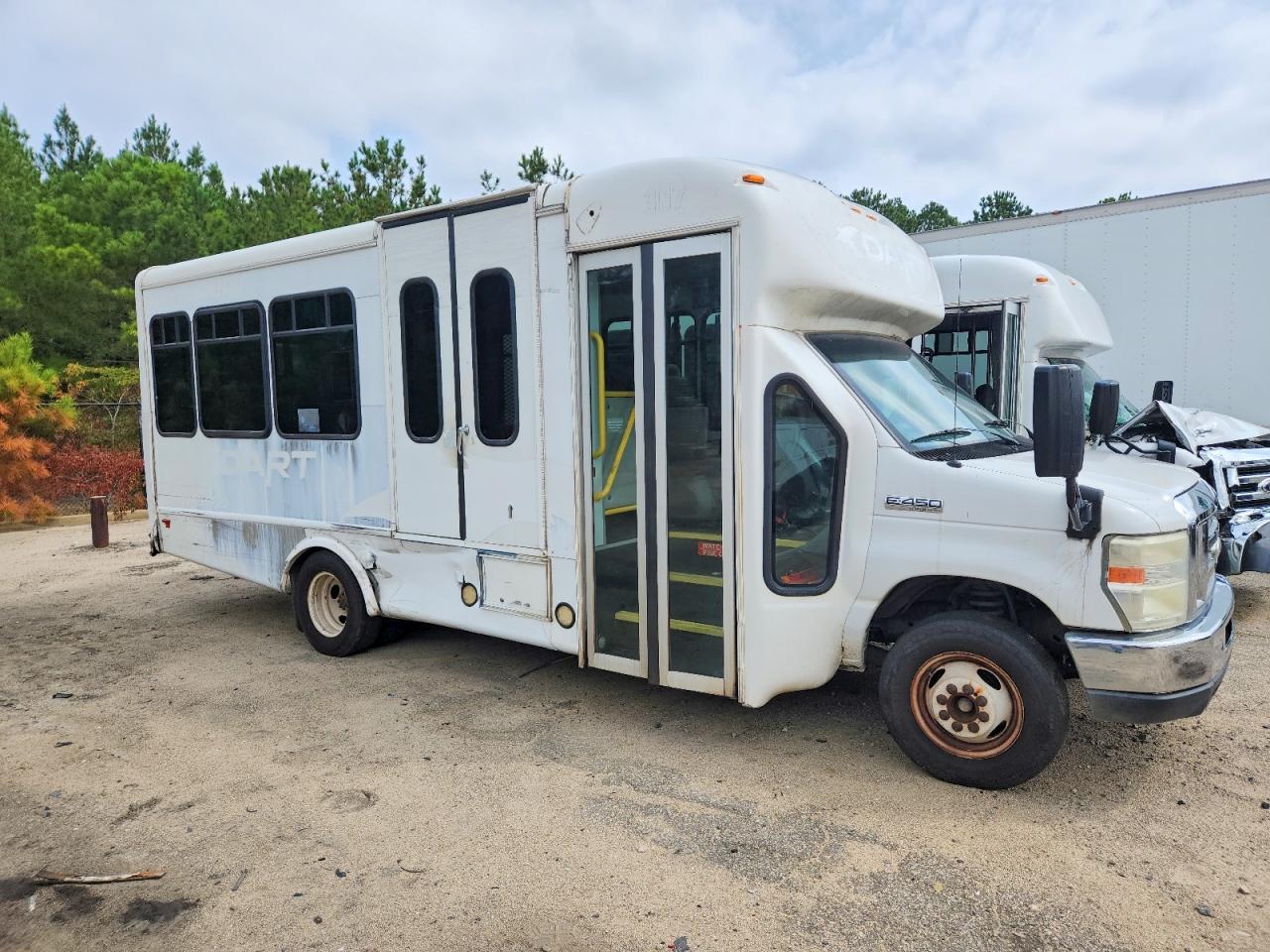 2016 FORD ECONOLINE SHUTTLE BUS | 1FDFE4FS5GDC03959 | UPCARS