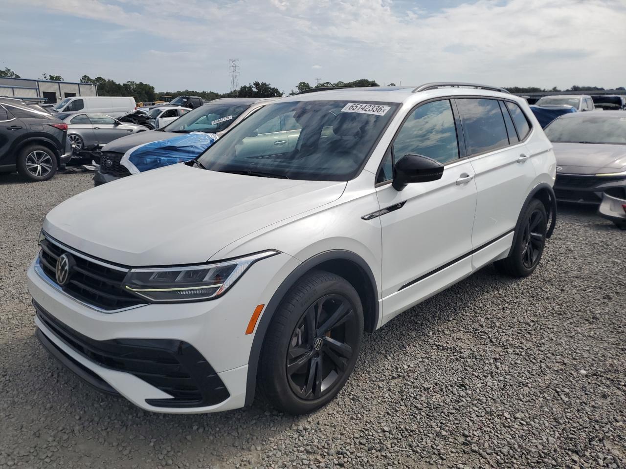 2024 VOLKSWAGEN TIGUAN SE R-LINE BLACK | 3VVCB7AX0RM053238 | UPCARS