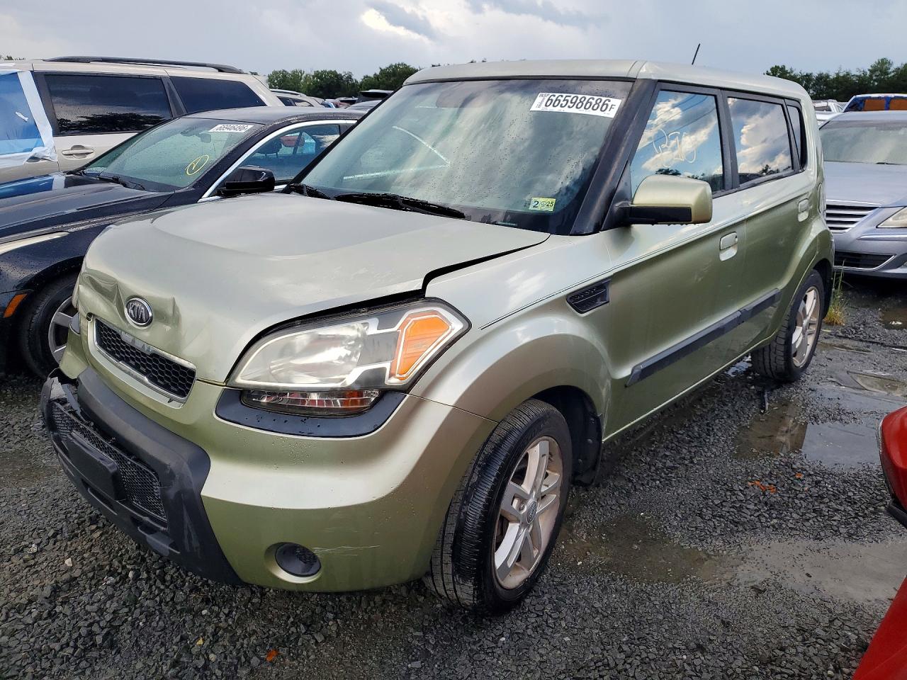 2010 KIA SOUL + | KNDJT2A22A7124061 | UPCARS