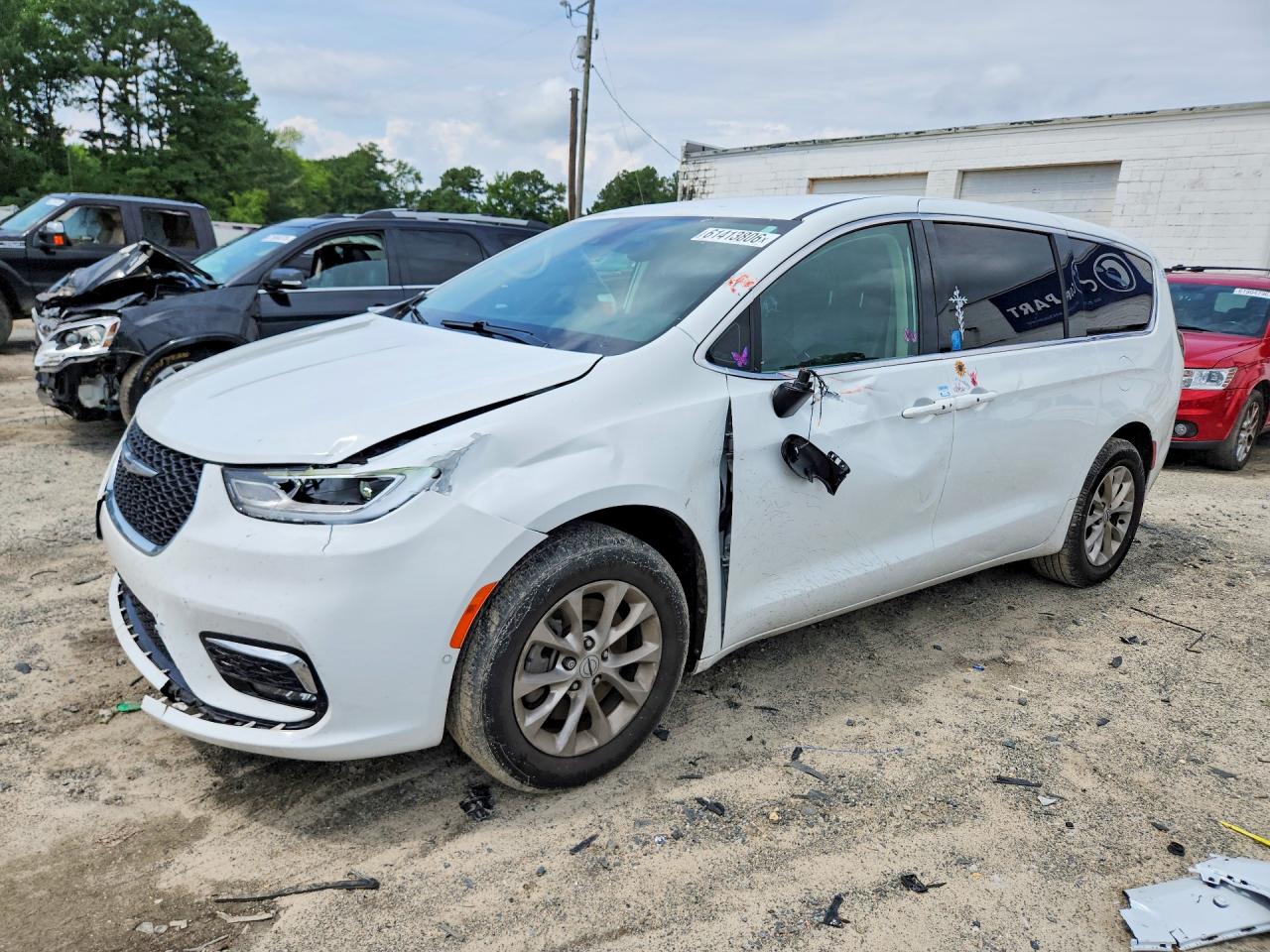 2023 CHRYSLER PACIFICA TOURING L | 2C4RC3BG4PR527887 | UPCARS