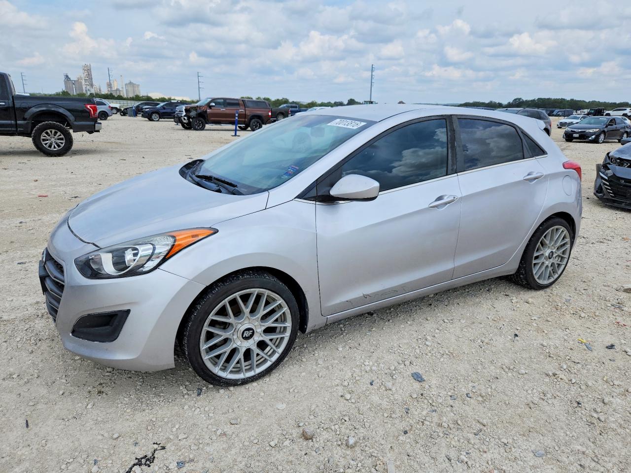 2017 HYUNDAI ELANTRA BASE | KMHD35LH8HU373326 | UPCARS