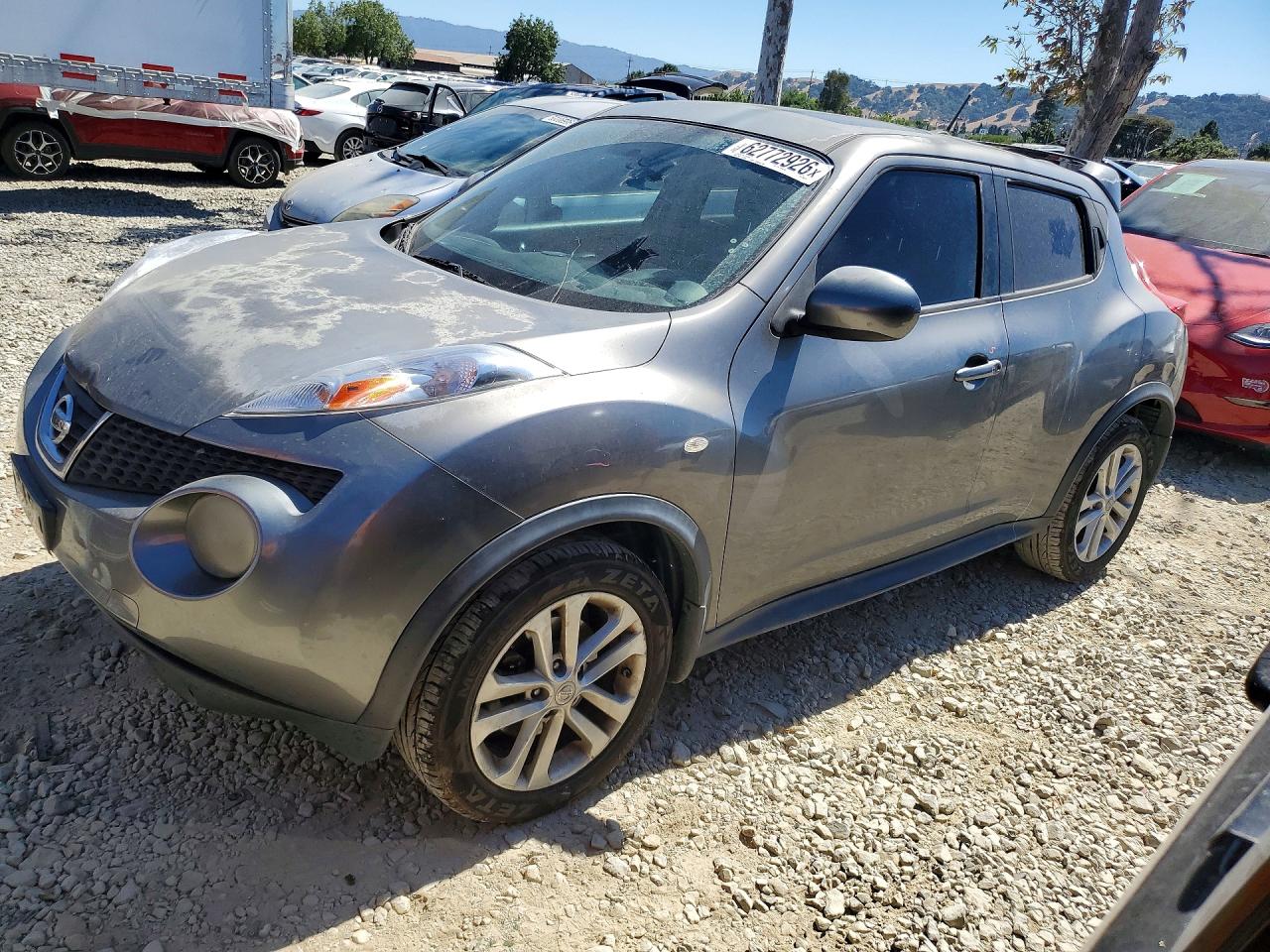 2011 NISSAN JUKE S | JN8AF5MRXBT002479 | UPCARS