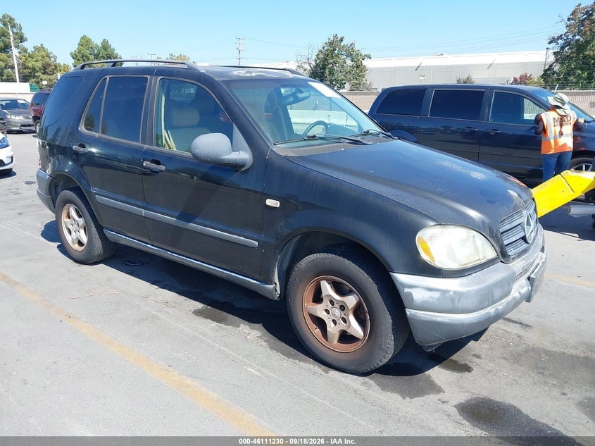 1999 MERCEDES-BENZ ML 320 | 4JGAB54E3XA090679 | UPCARS
