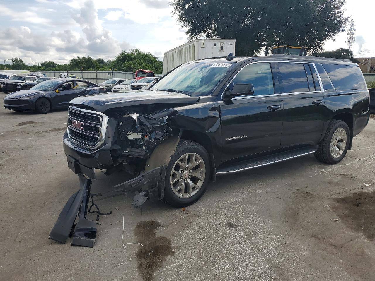 2016 GMC YUKON K1500 SLE | 1GKS2FKC1GR266862 | UPCARS