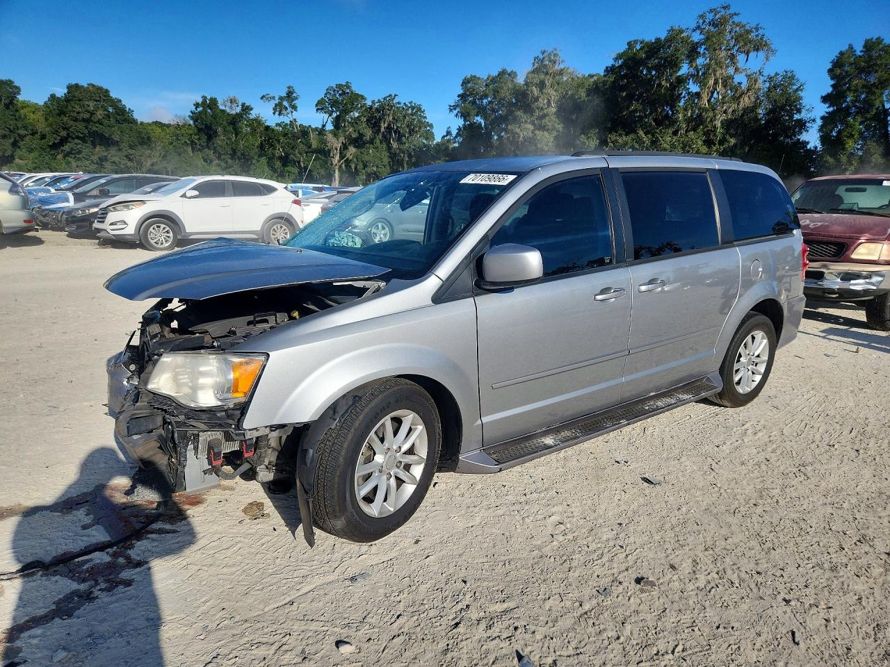 2013 DODGE CARAVAN SXT | 2C4RDGCG8DR618692 | UPCARS