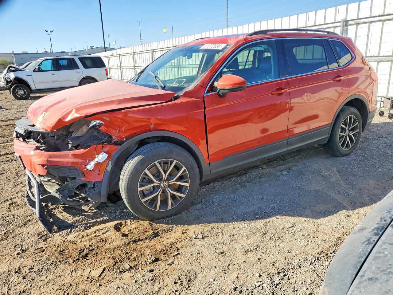 2019 VOLKSWAGEN TIGUAN SE | 3VV2B7AX0KM126805 | UPCARS