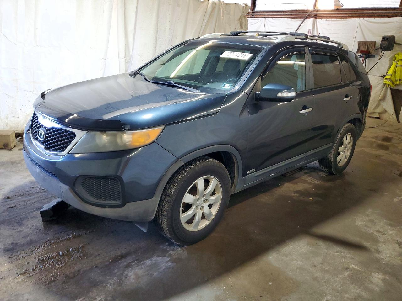 2011 KIA SORENTO LX | 5XYKTDA29BG110128 | UPCARS