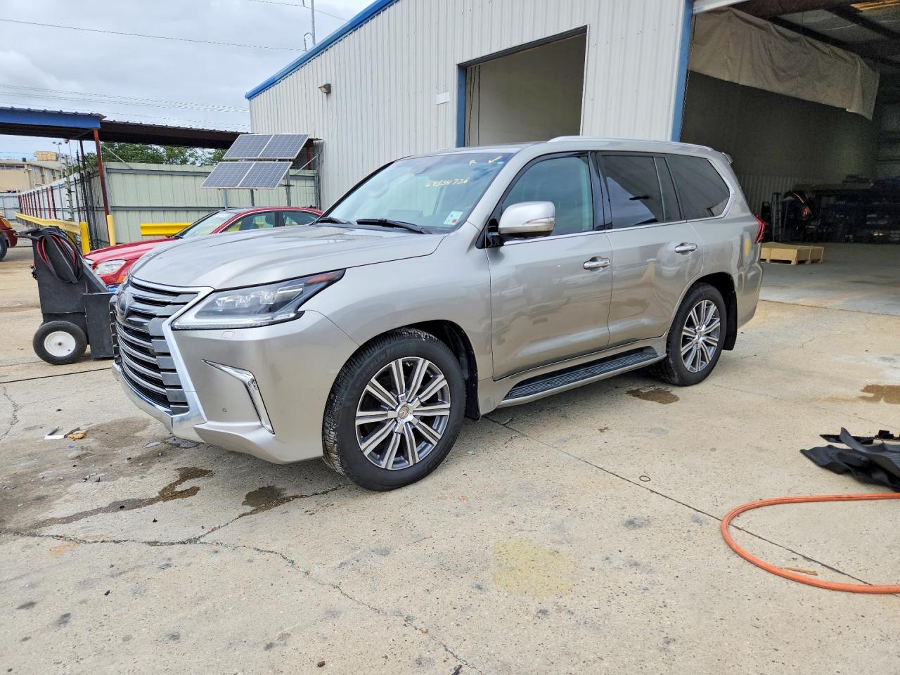 2017 LEXUS LX 570 | JTJHY7AX0H4237234 | UPCARS