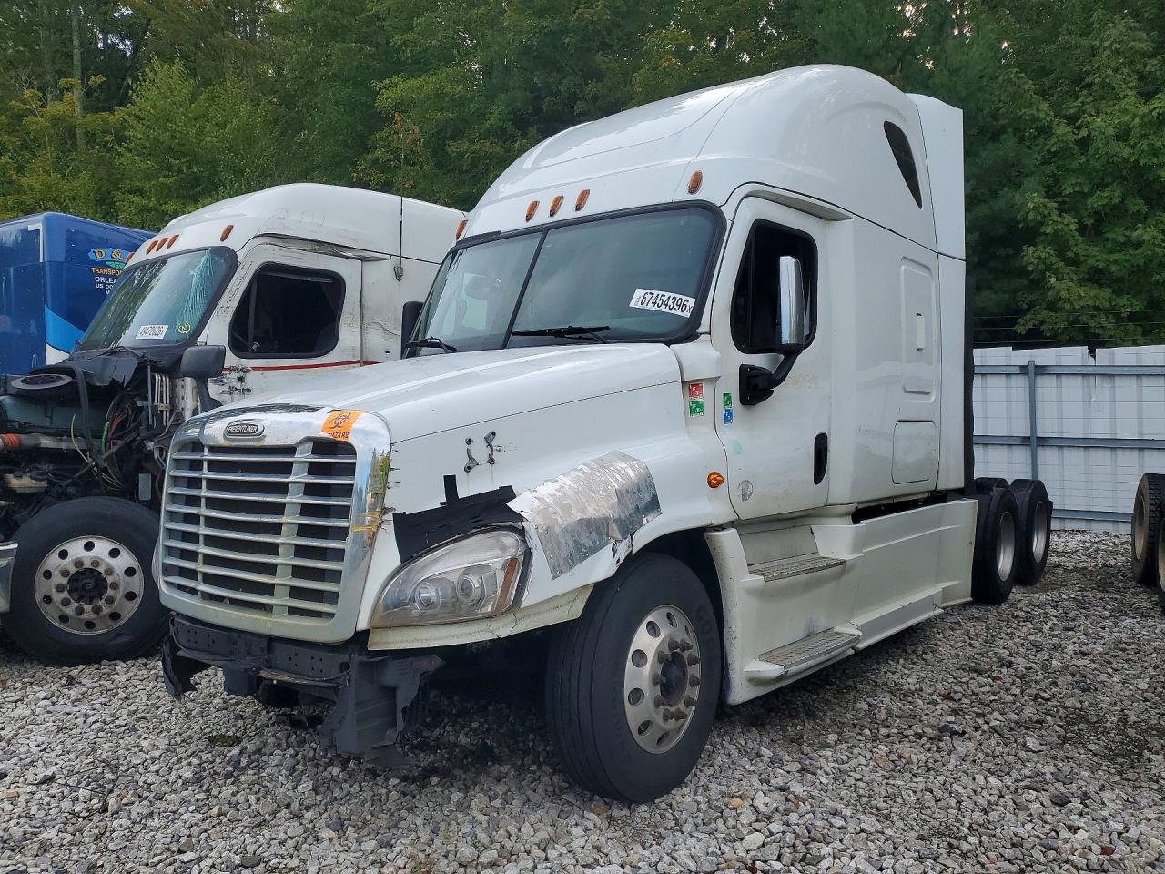 2016 FREIGHTLINER ALL OTHER SEMI TRUCK | 3AKJGLBG4GSHB0373 | UPCARS