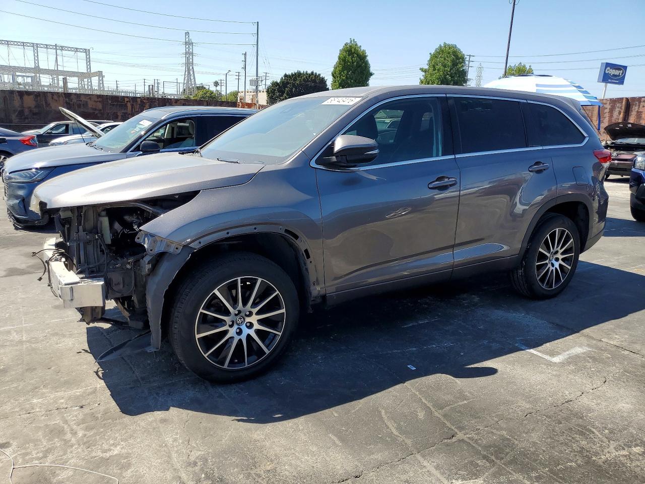 2018 TOYOTA HIGHLANDER LE | 5TDZARFHXJS039859 | UPCARS